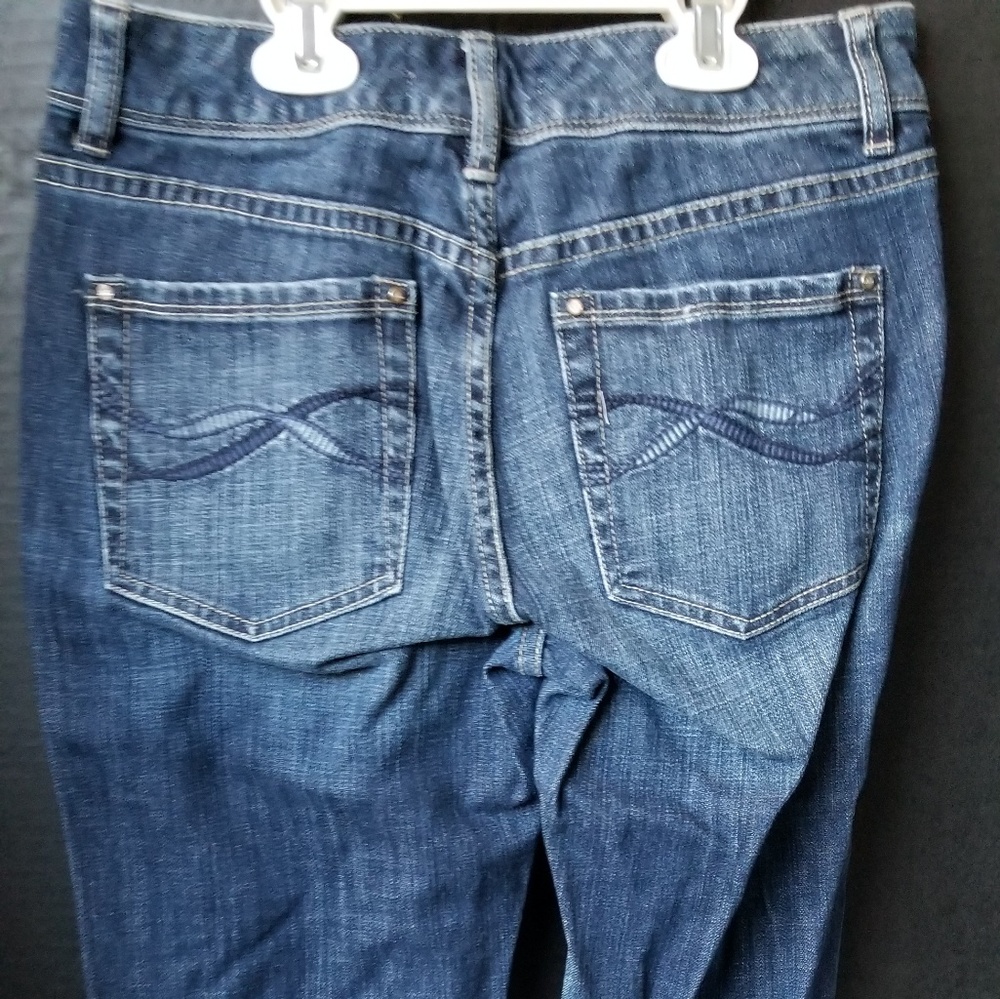 White House Black market jeans size 4